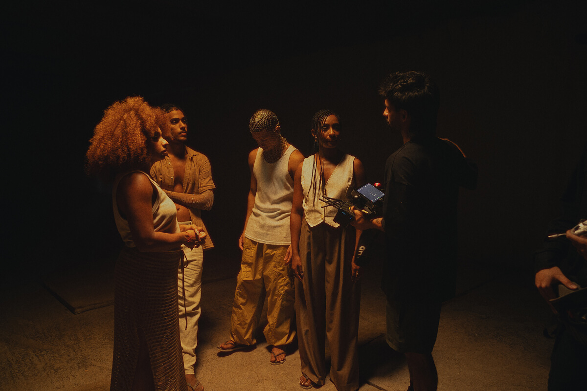 theo_highVibrations-30